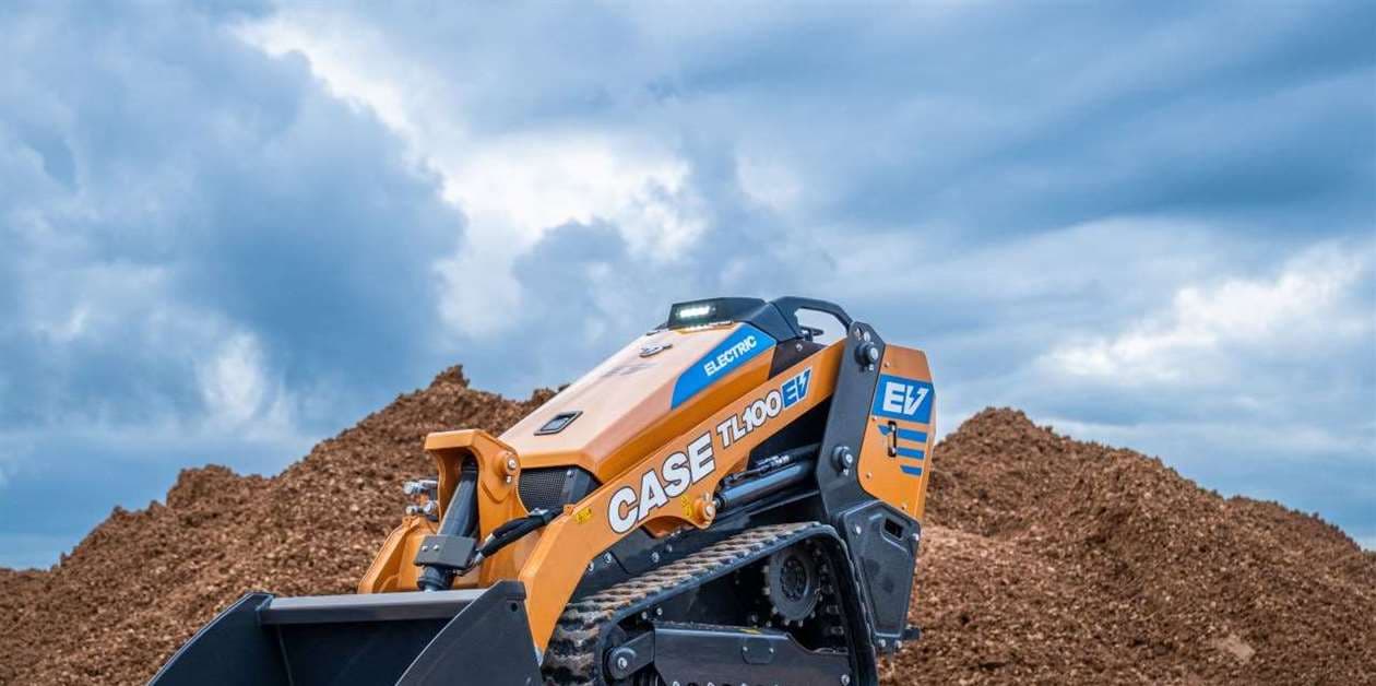 Case 550SV și TL100EV: retroexcavator 55 kW și încărcător electric pe șenile